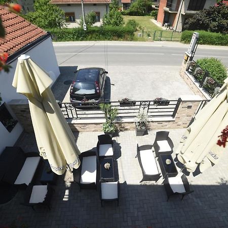 "Mini Hotel Vienna" Apartments Vrnjačka Banja Kültér fotó