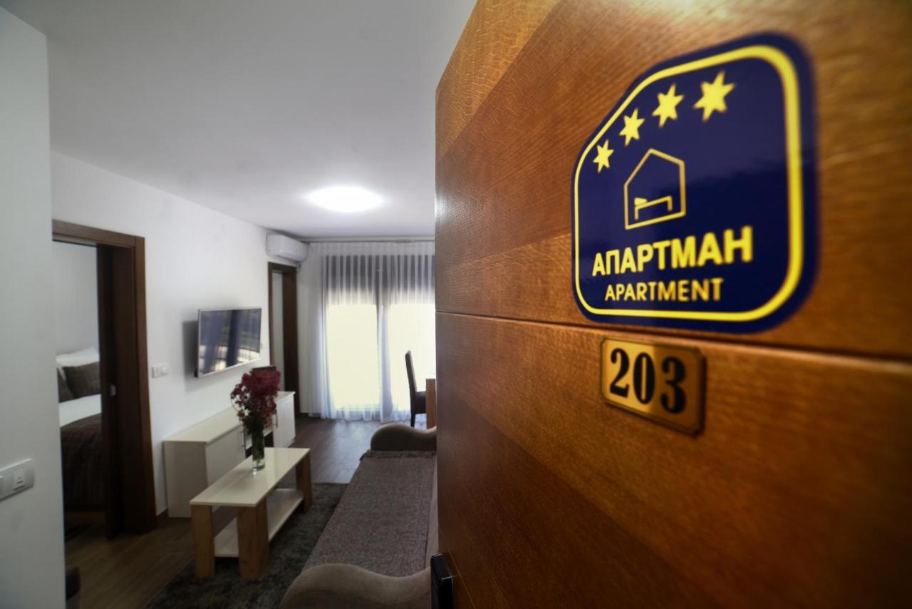 "Mini Hotel Vienna" Apartments Vrnjačka Banja Kültér fotó