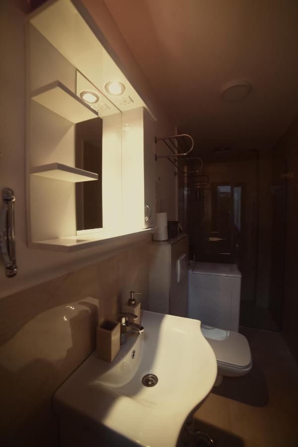 "Mini Hotel Vienna" Apartments Vrnjačka Banja Kültér fotó
