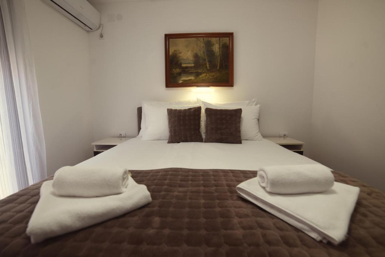 "Mini Hotel Vienna" Apartments Vrnjačka Banja Kültér fotó